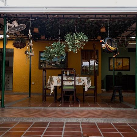 Hostal Atitlan Санта-Марта Екстер'єр фото