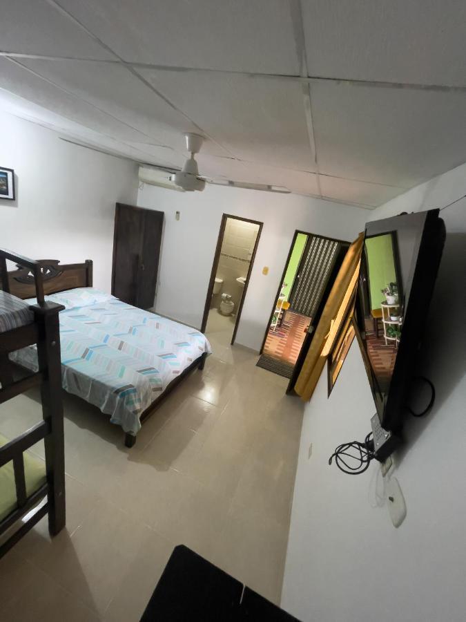 Hostal Atitlan Санта-Марта Екстер'єр фото